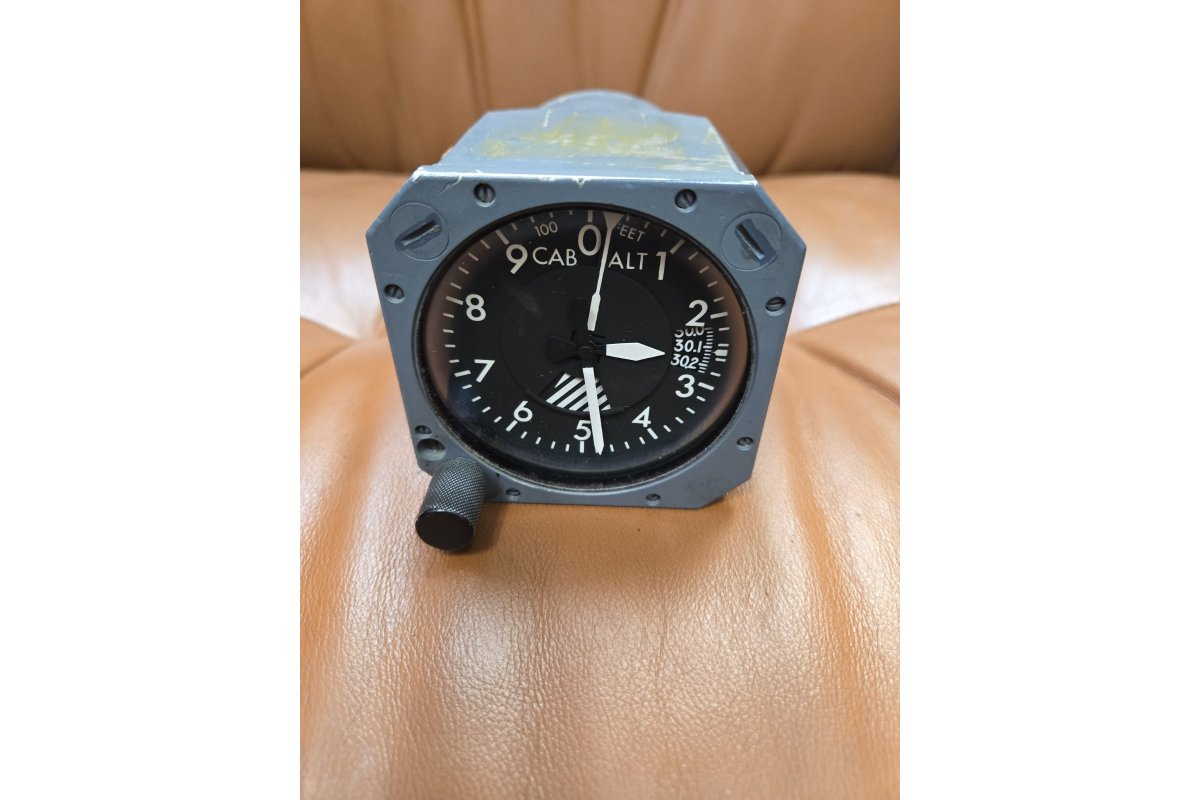 United Instruments, Inc. Altimeter Indicator