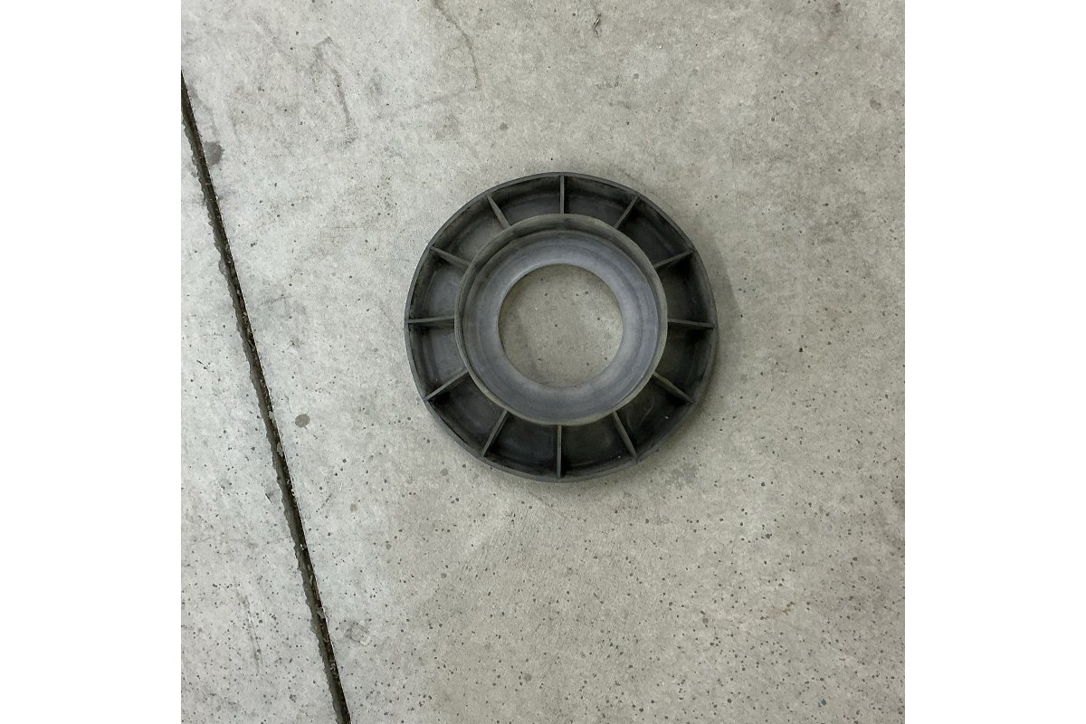 Cessna Rear Prop Support Spinner