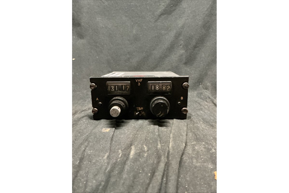 Gables Engineering Gables Aircraft VHF Control Head;