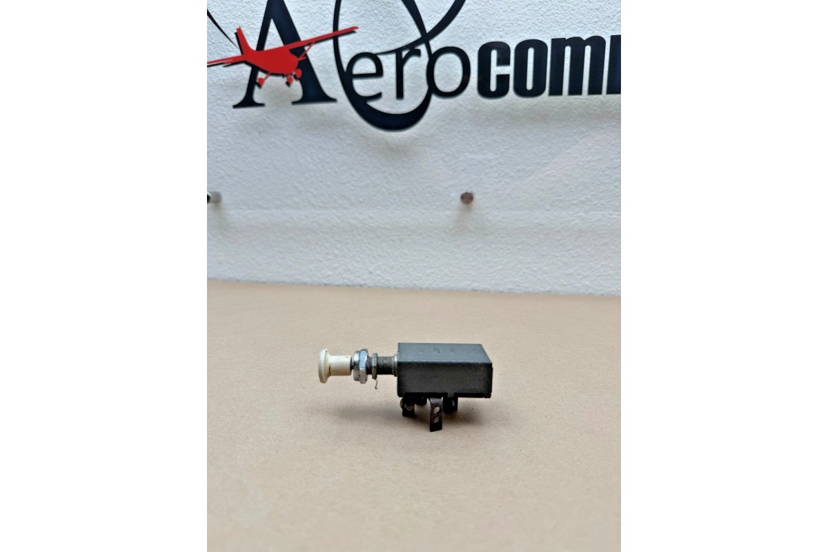 Cessna Push-Pull Landing Light Switch P