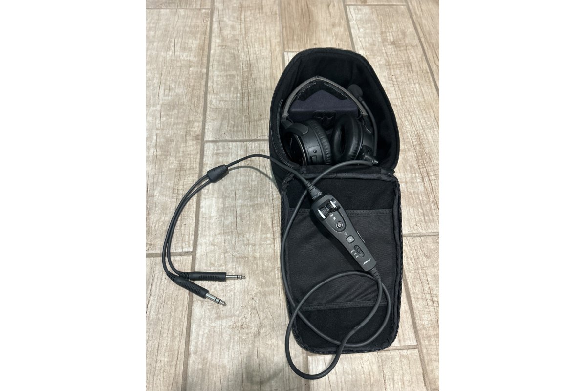 Bose A20 Aviation Headset with Bluetooth