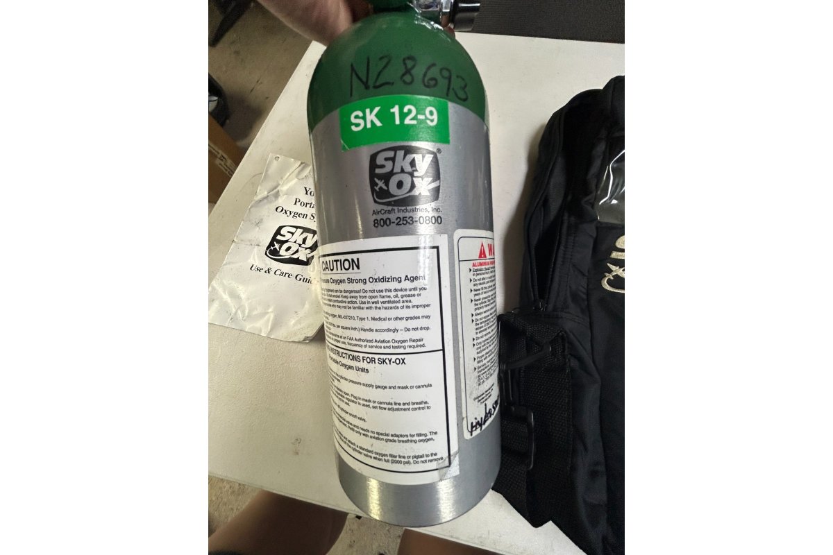 Sky Ox Aircraft oxygen cylinder SK 12-9-CV