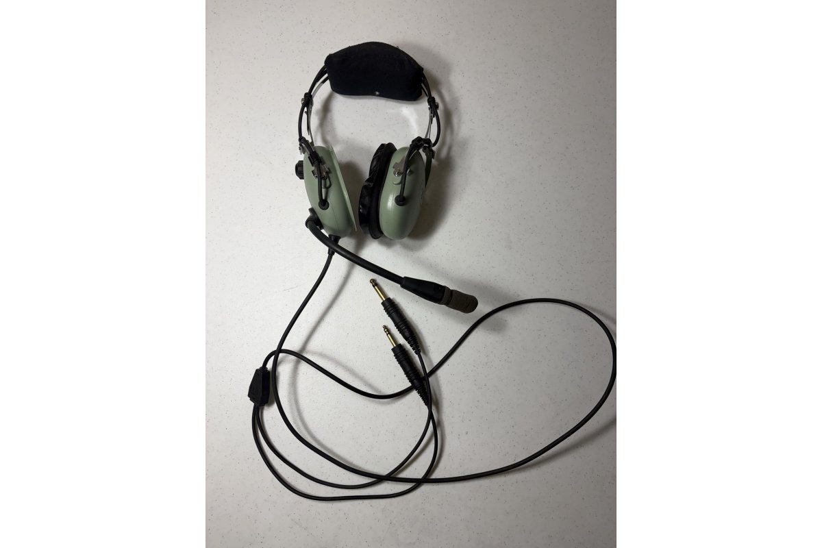 David Clark H10-13.4 Pilot Aviation Headphones Headset