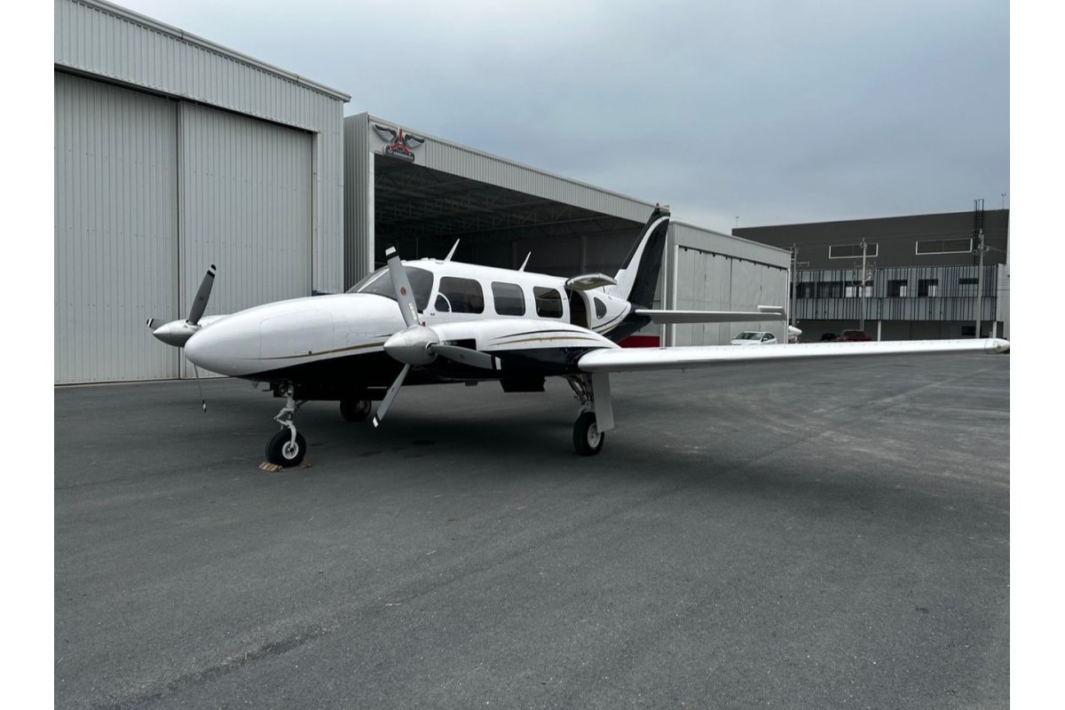Piper NAVAJO AIRCRAFT