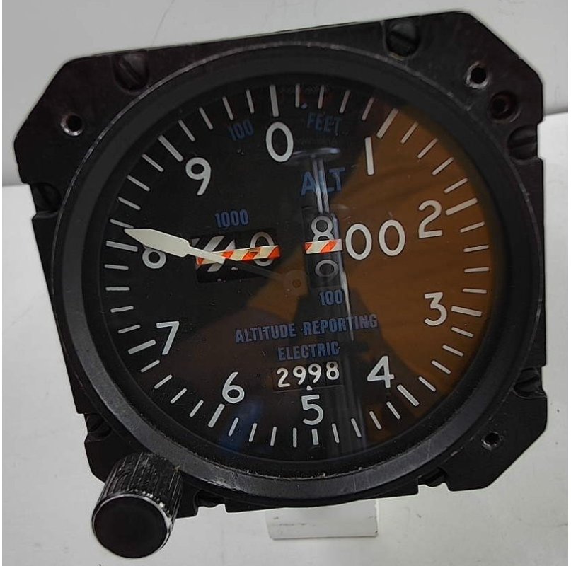 Sperry Rand Corp. Indicator - Altimeter (28V) EA-801A