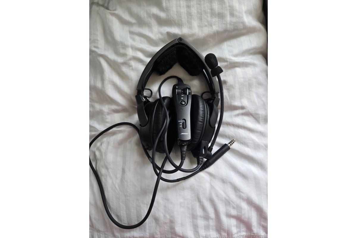 Bose A20 Aviation Headset w