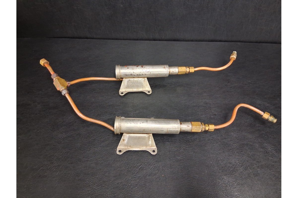 Piper J5A Brake Master Cylinders (Stevens