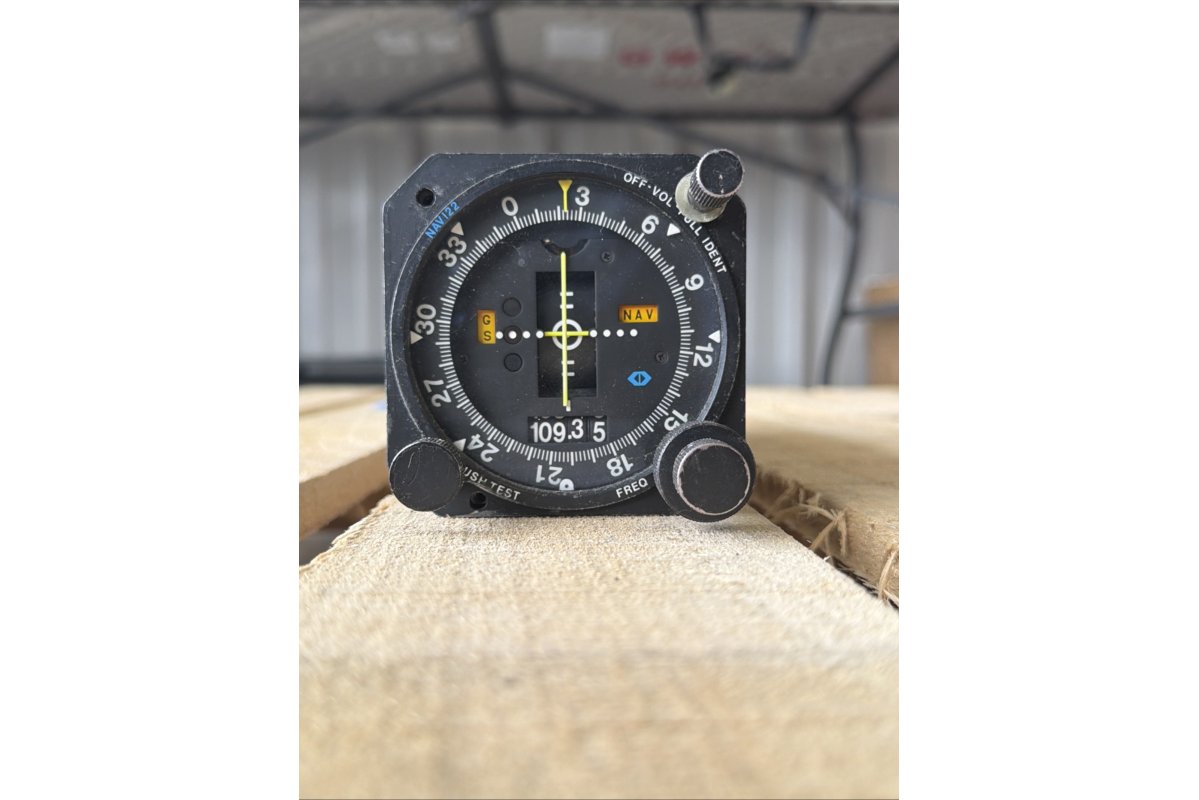 Narco NAV-122 TSO - 14 Volts