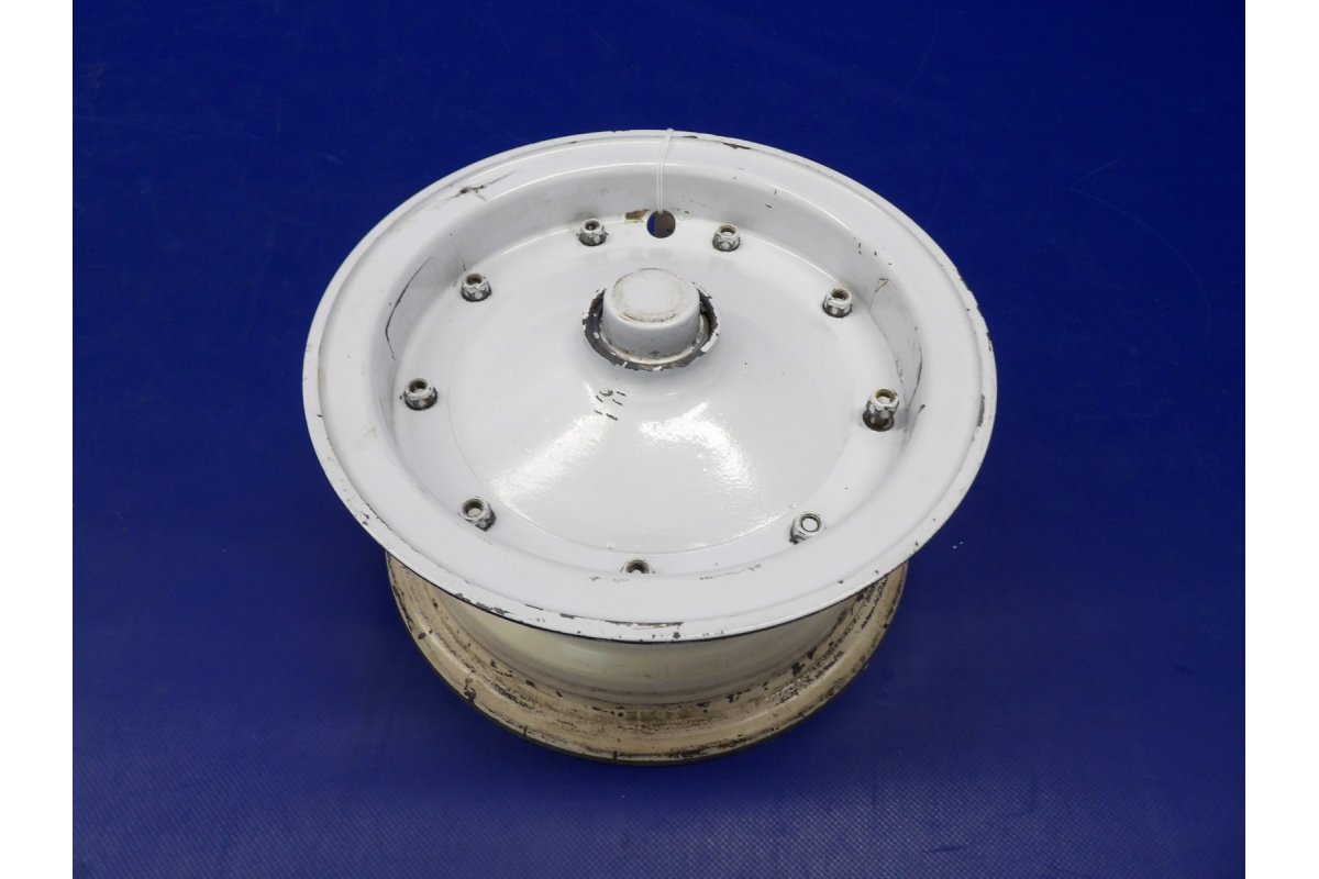 Cleveland Cessna 421 6.50-10 Main Wheel P