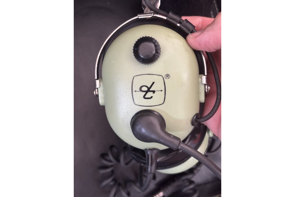 David Clark Company Inc Aviation Communication Headset w