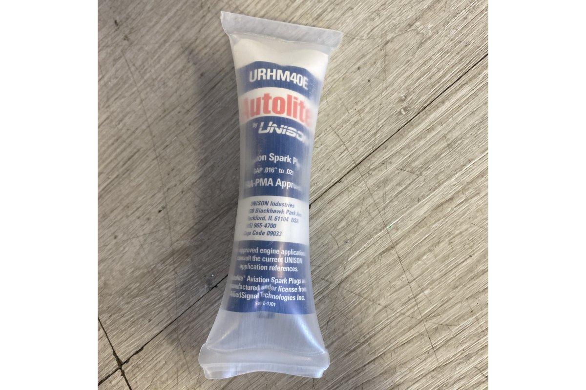Autolite UNISON AIRCRAFT SPARK PLUG PN: URHM40E