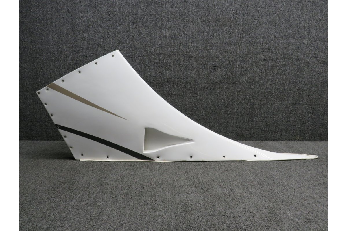 Piper Aircraft Parts 78332-000 Piper PA34-200T Dorsal Fin Assembly