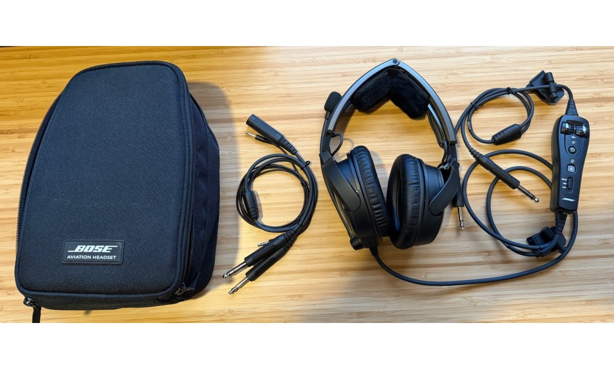 Bose A20 Aviation Headset Bluetooth Dual Plug