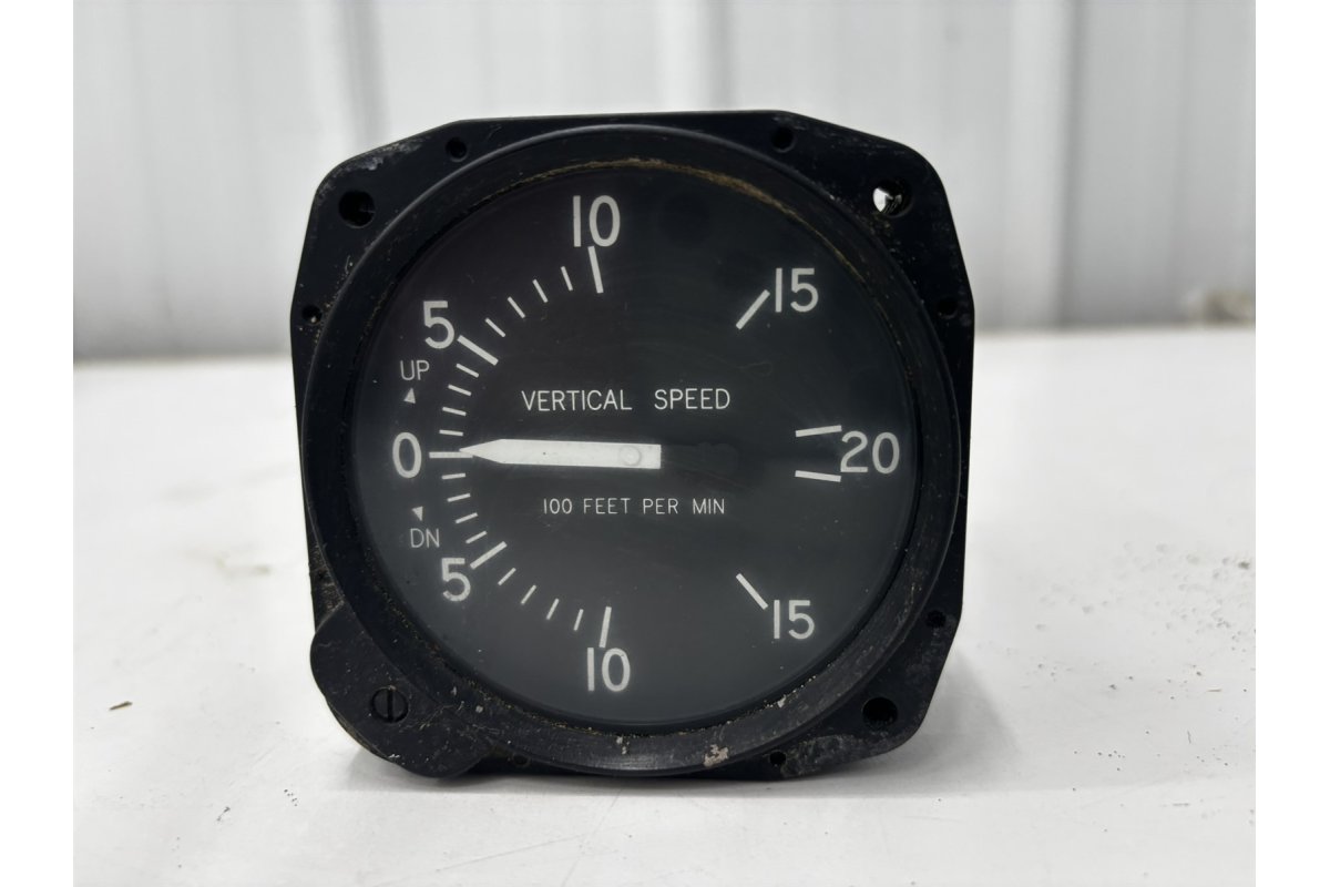 Cessna Vertical Speed Indicator VSI C661080-0101