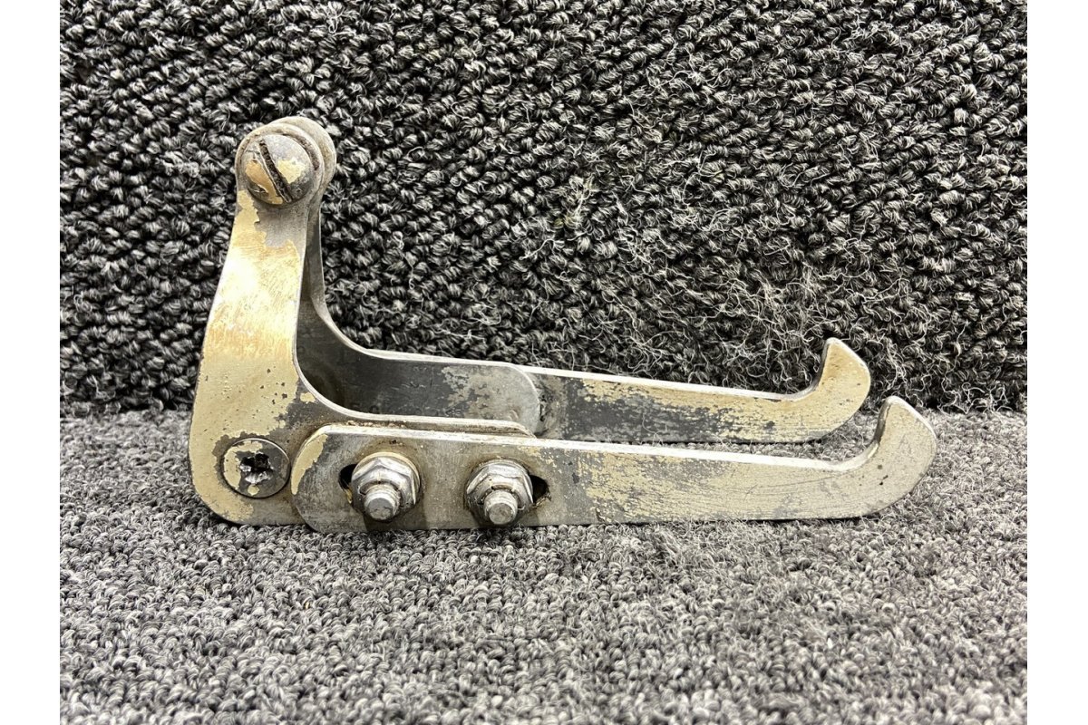 Cessna Aircraft Parts 5041023-8, 5041023-6 Cessna 310Q Main