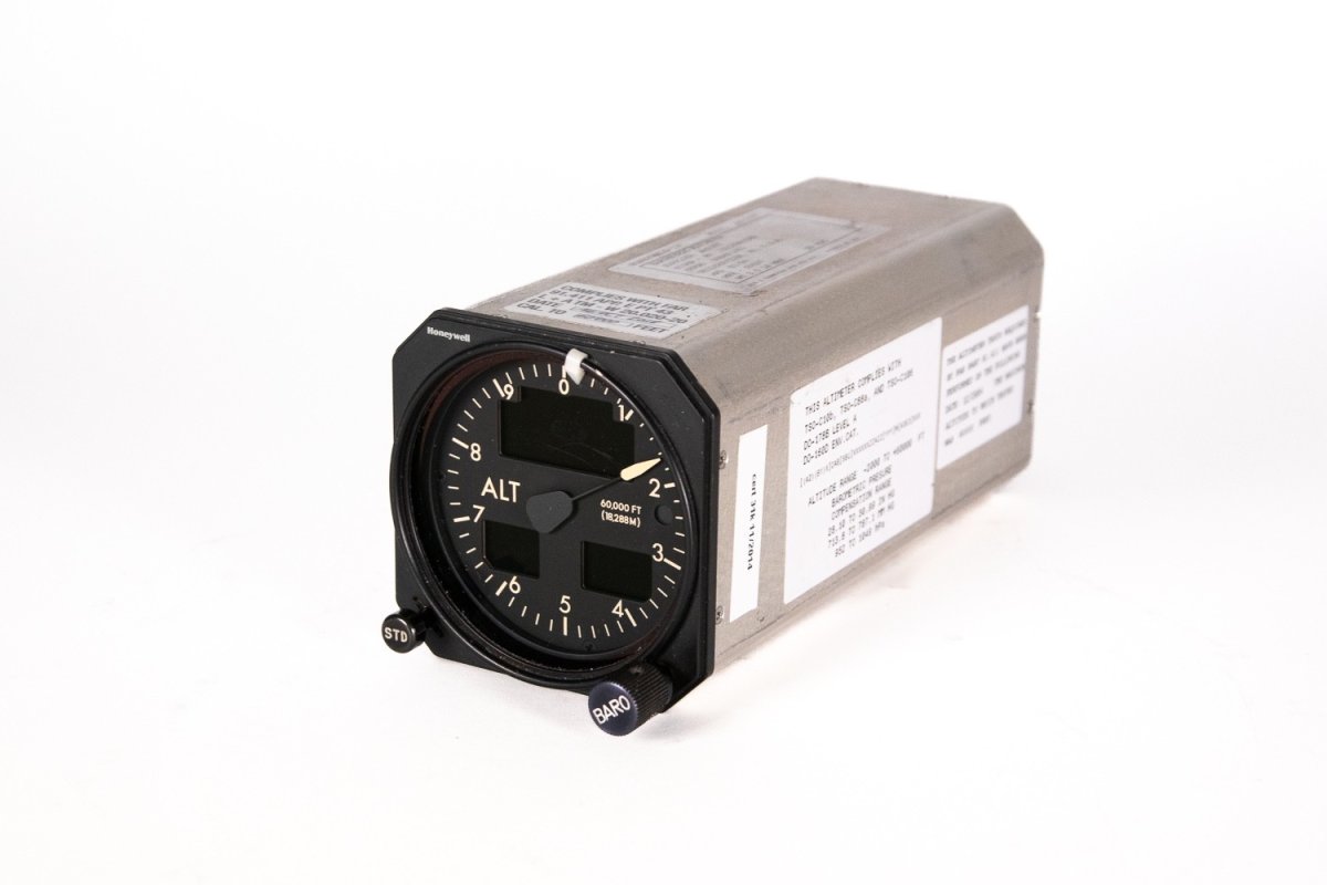 Honeywell AM-250 Digital Altimeter PN: 70256N02D02