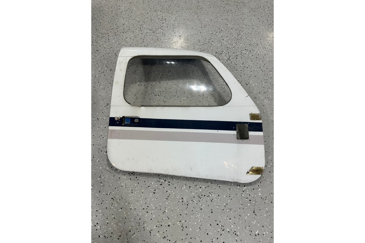 Piper PA 28-140 DOOR STRUCTURE -