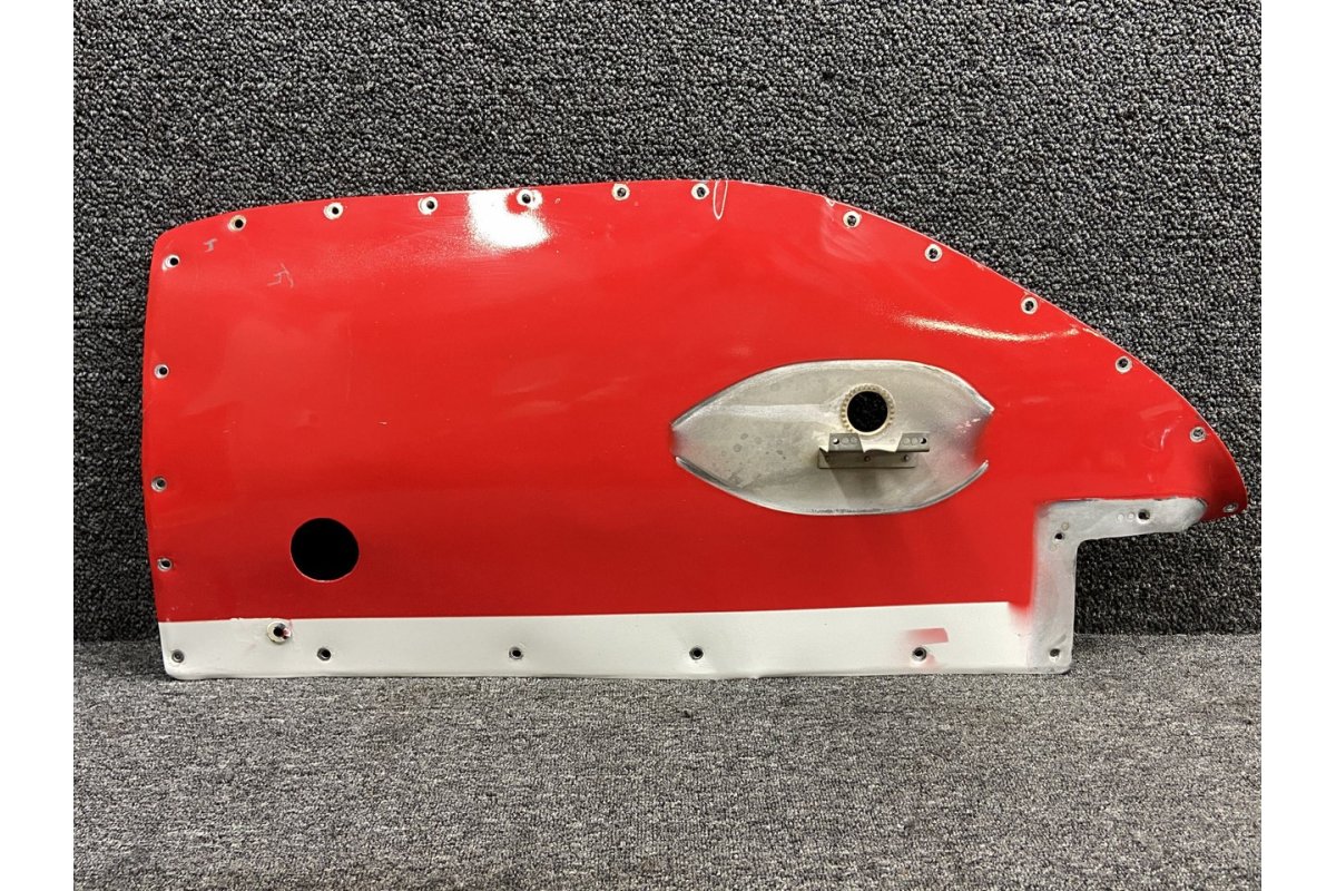 Cessna Aircraft Parts 0823413-32 Cessna 421B Lower Wing