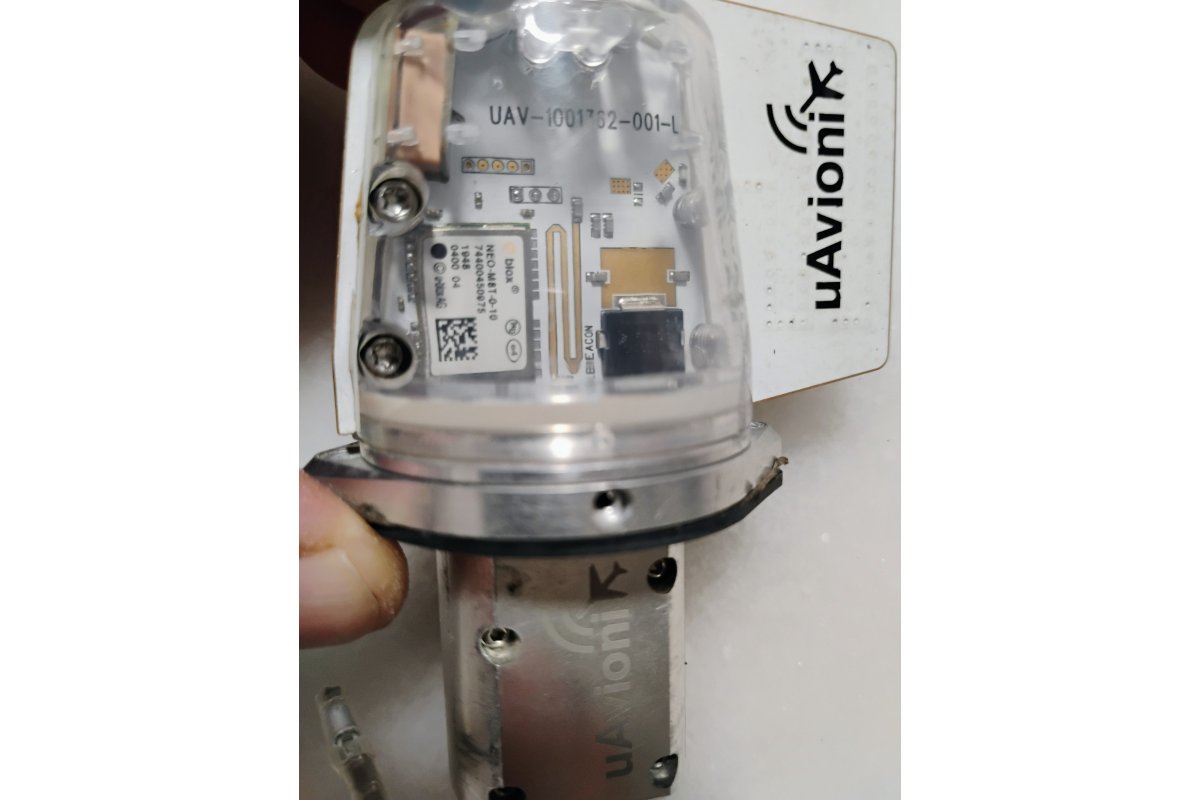 uAvionix tailbeacon UAV-1001362-001-L