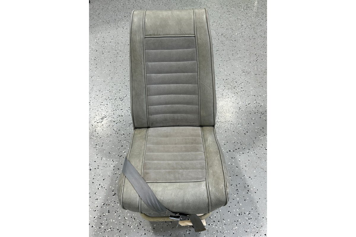 Mooney M20E SEAT - FRONT PILOT
