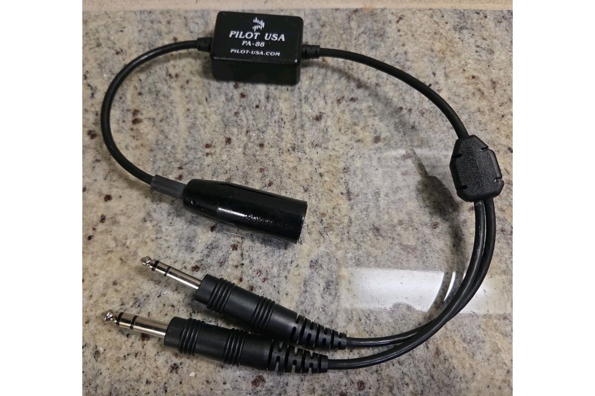 Pilotusa Low to High Impedance Adapter