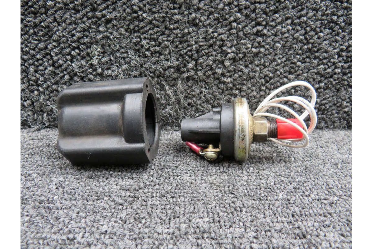 Hobbs S76051 Corp Pressure Switch Assembly
