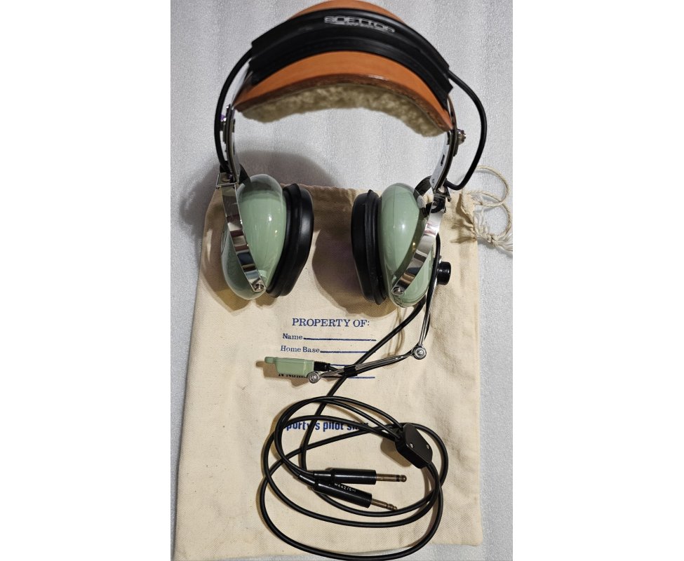 David Clark H10-40 Aviation Pilots Headset M-4