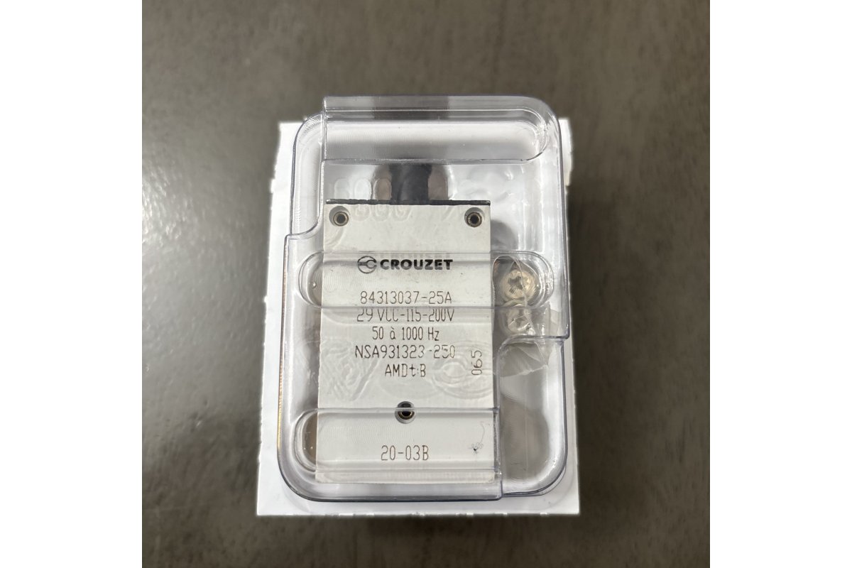 Crouzet 84313037-25A Circuit Breaker NSA931323-250 29VDC 115