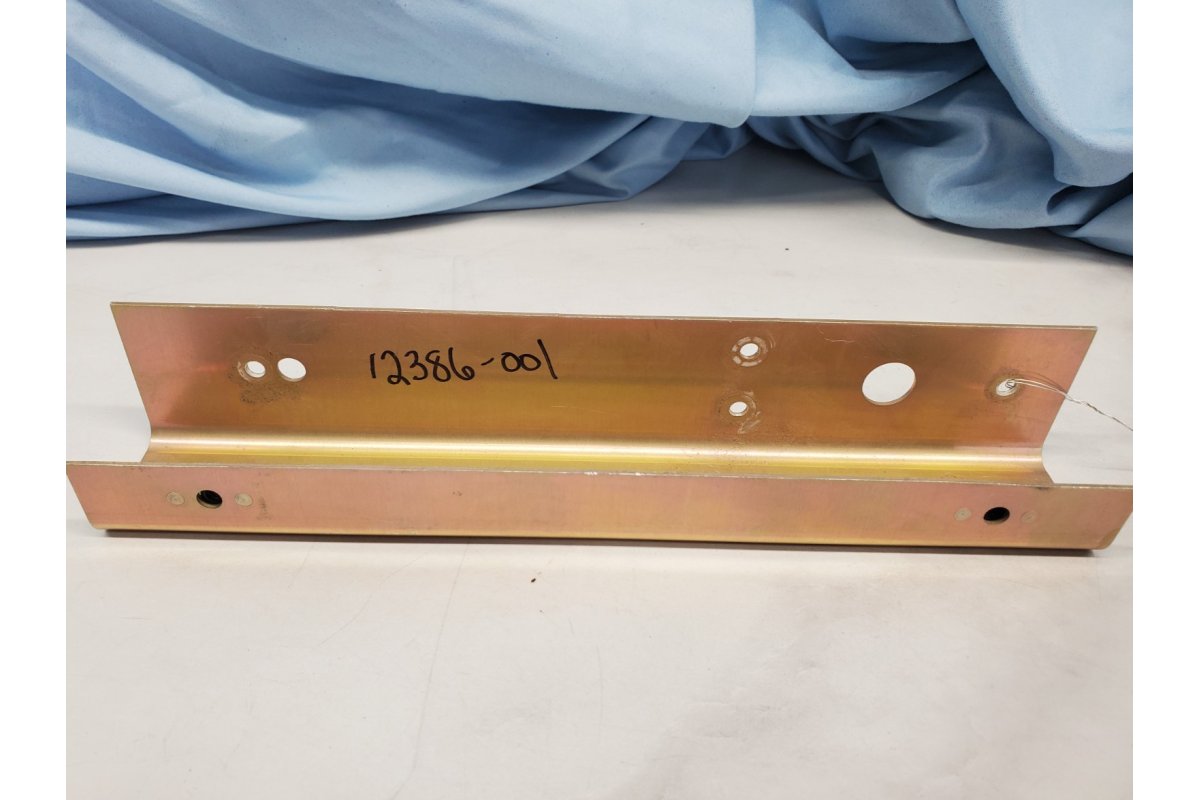Cirrus SR20 Marker Beacon Mounting Bracket P