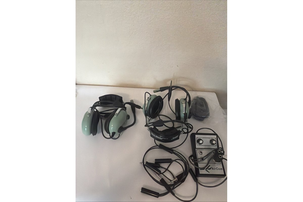 David Clark MODEL H10-20 (2 SETS)🛩️