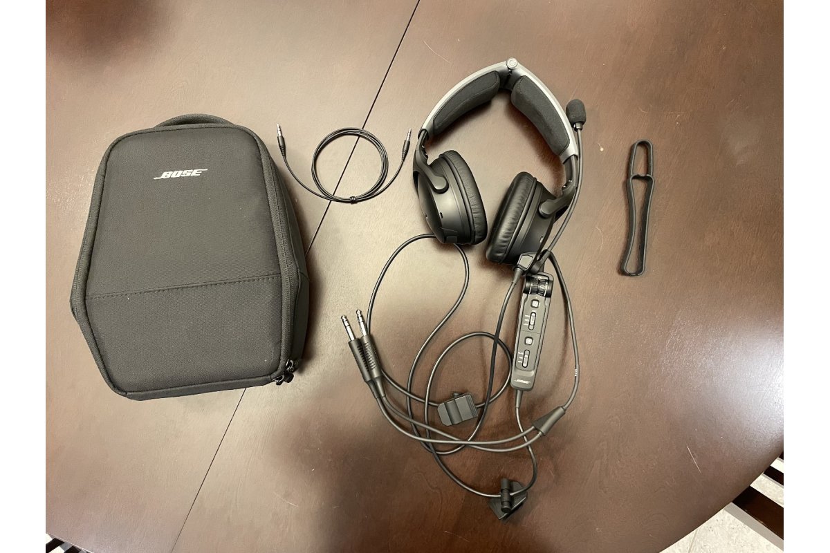 Bose a30 aviation headset bluetooth, dual
