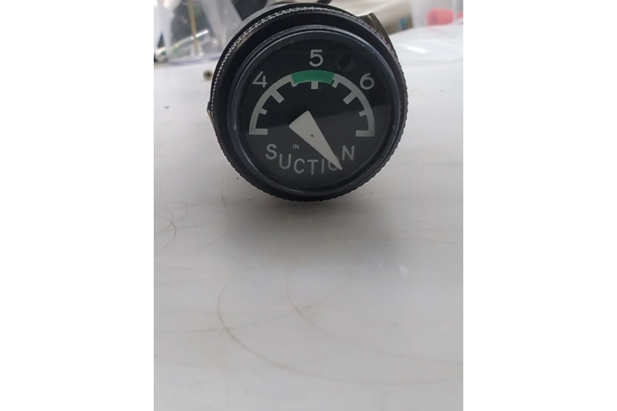 Cessna C668509-0101 98810 Suction Gage, P