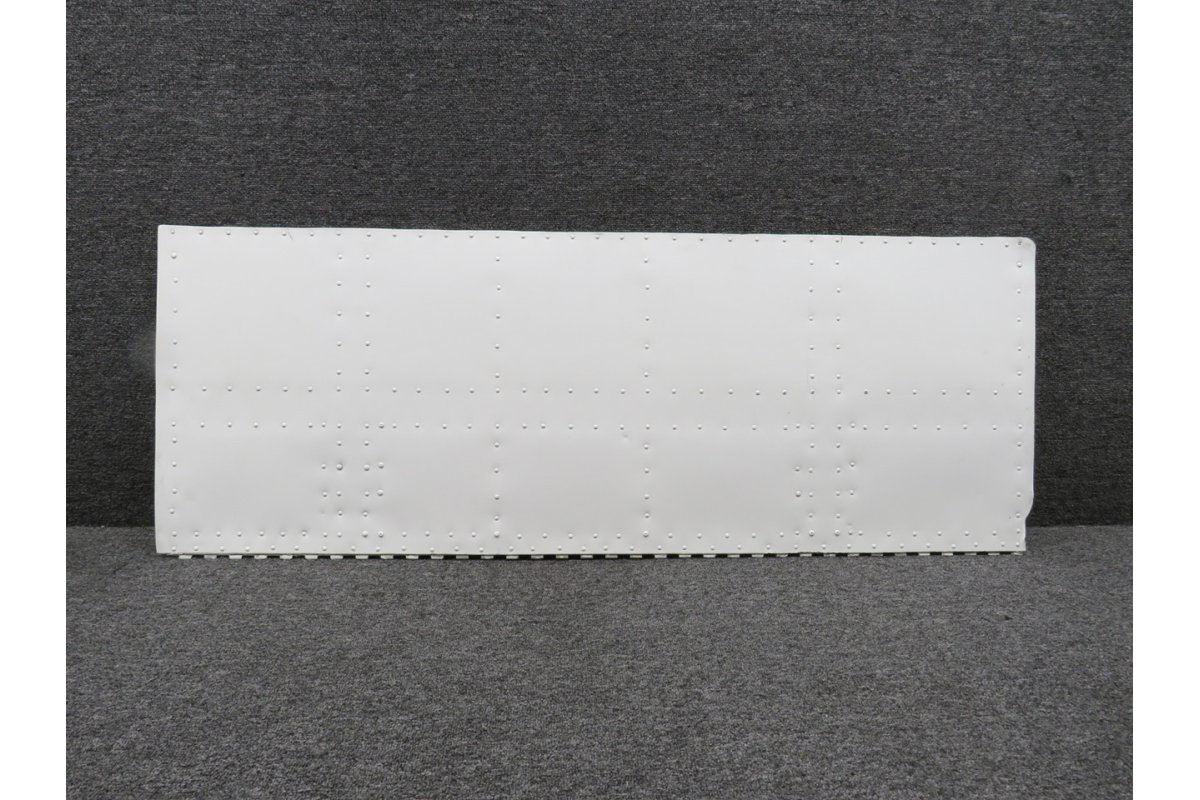 Cessna Aircraft Parts 0825000-97 Cessna 421C Inboard Flap