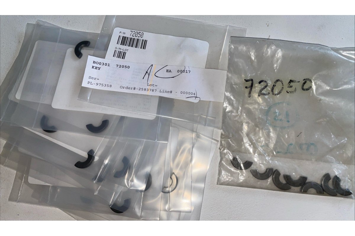 Lycoming Intake Valve Keys, Lot of