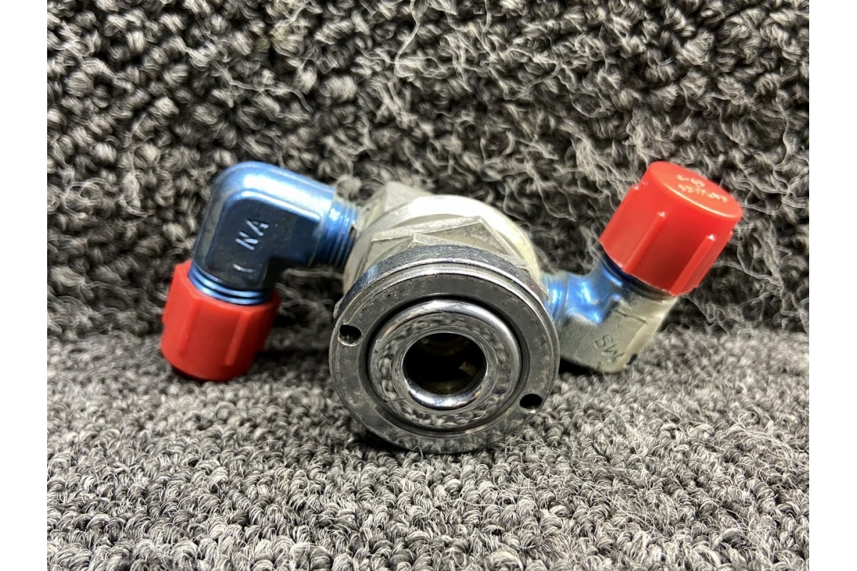 Cessna Aircraft Parts C166006-0202 Cessna 421B Oxygen Outlet