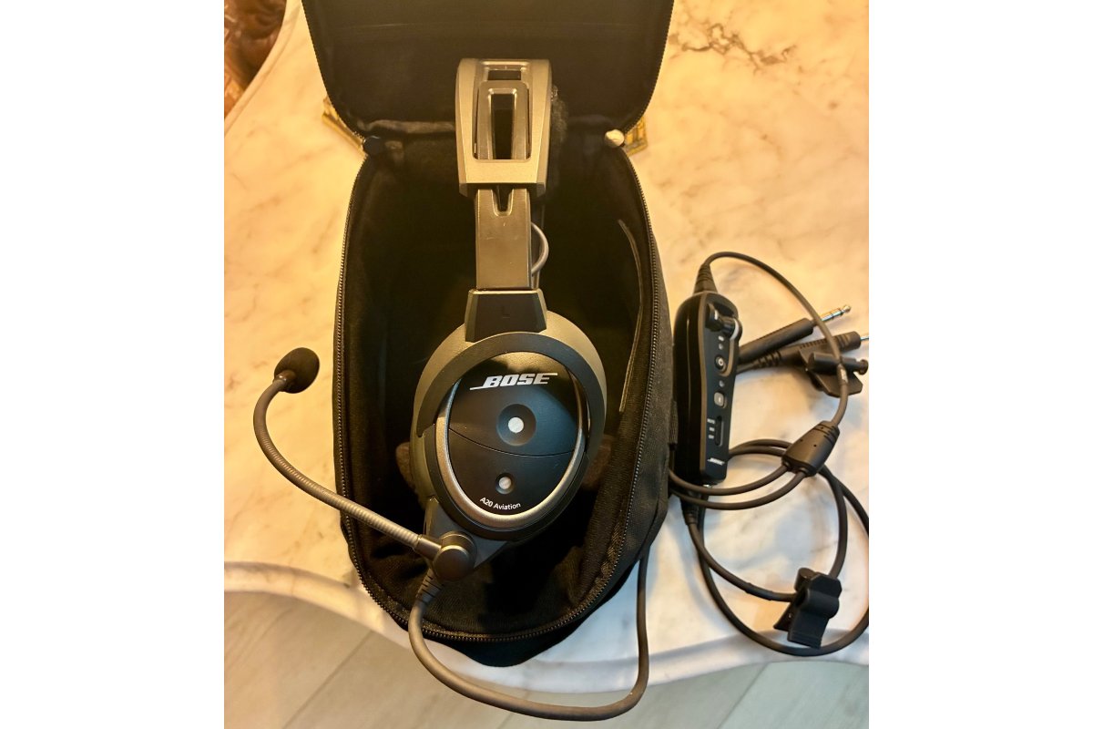 Bose A20 AVIATION HEADSET w