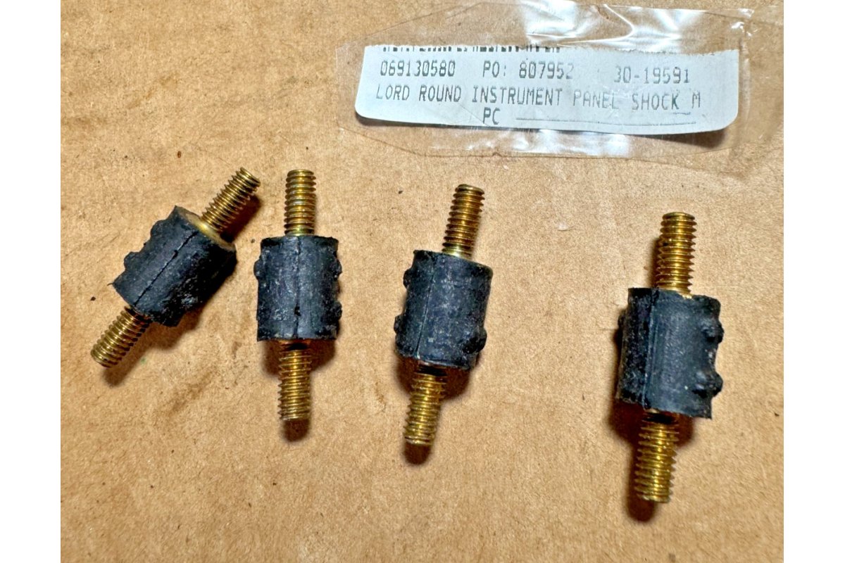 Cessna 30-19591 Instrument Panel shock mounts
